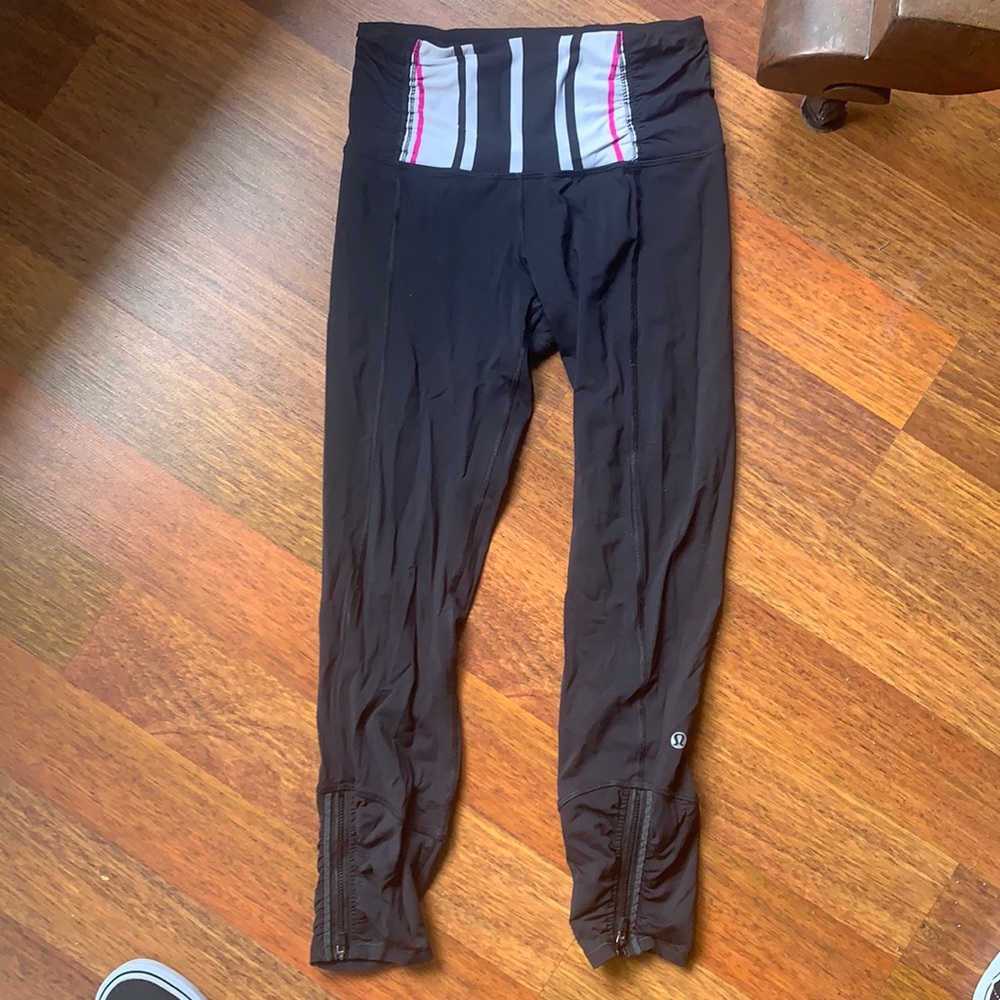 Lululemon pants size 4/6?